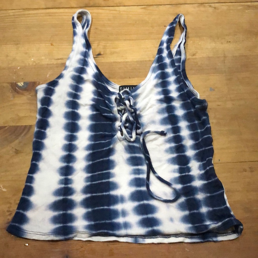 Tie front tank